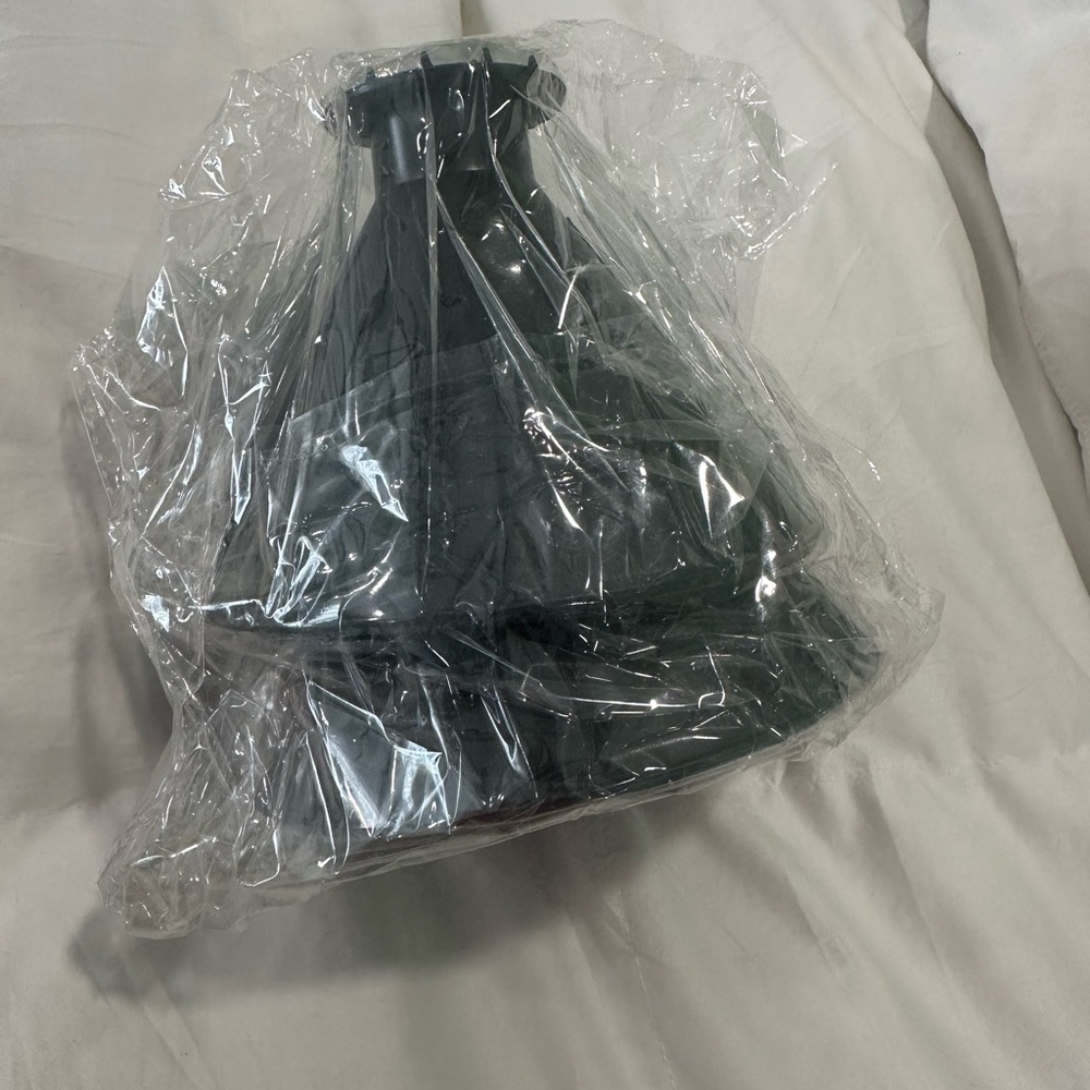 Black Scraper-Cone Windshield Snow and Ice Scraper- 2 Pack - Picture 5 of 7